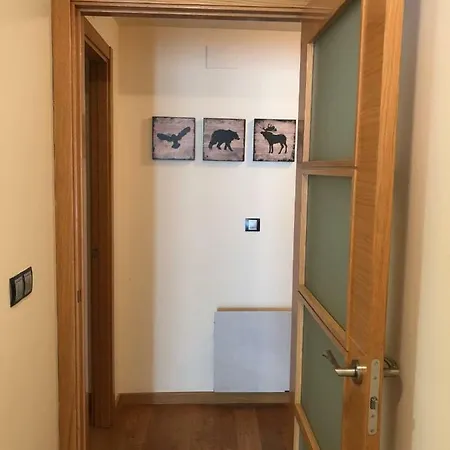 Neret I Appartement Sort