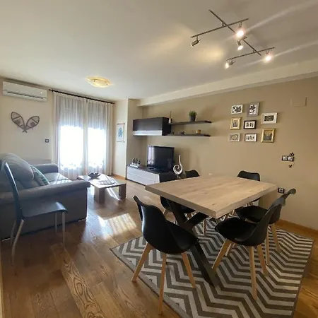 Apartment Neret I *